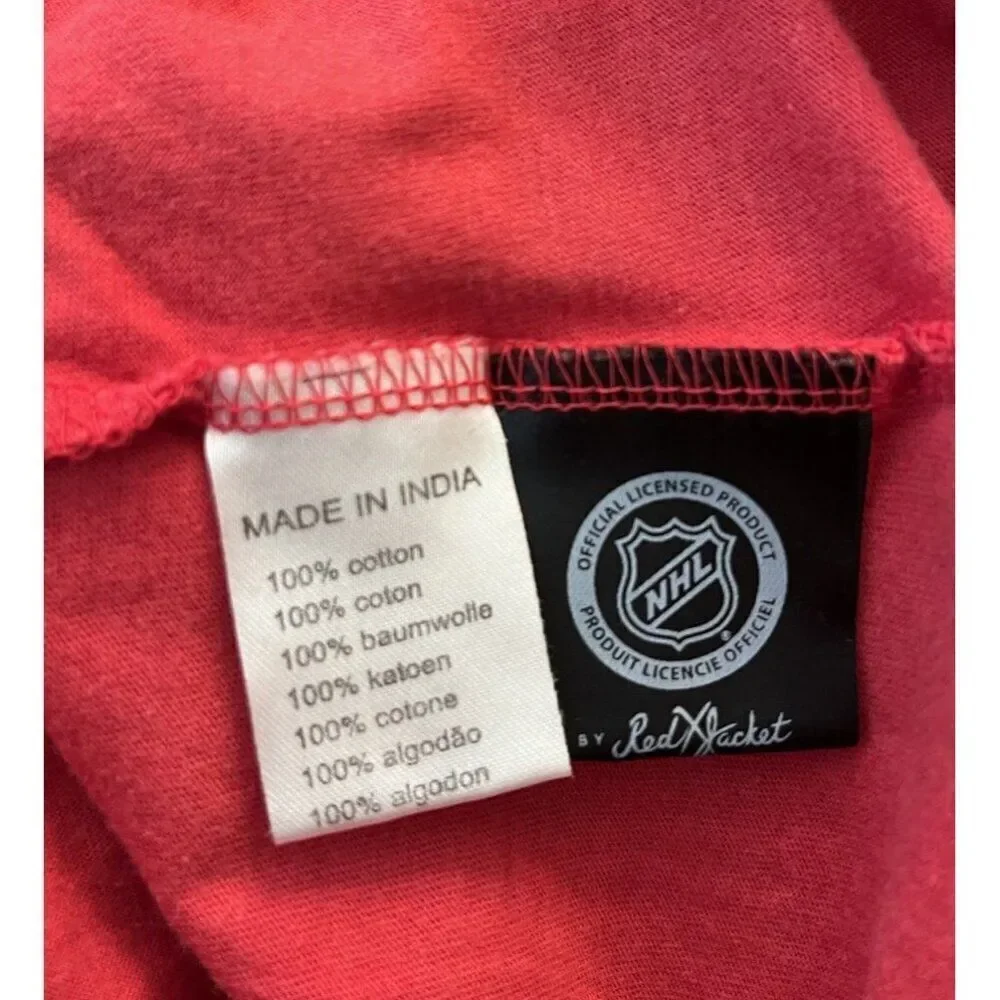 Red Jacket Youth XS Red Chicago Blackhawks Vintage Hockey Logo T Shirt NWT